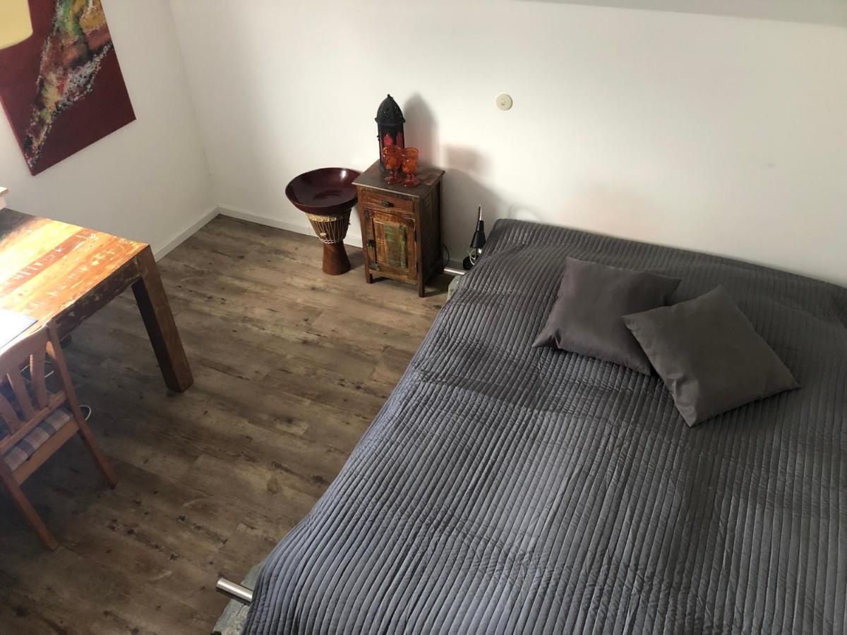 Bel Art Etage Mit Grossem Parkplatz Apartment Haan Exterior photo